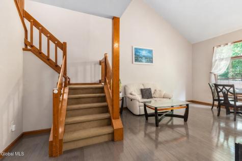 214 Walnut Lane Slingerlands NY 12159