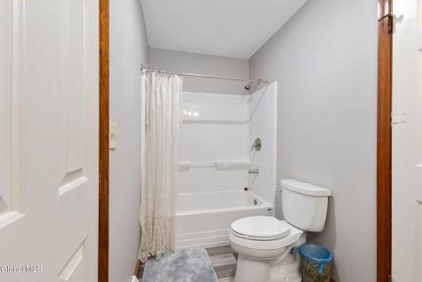 214 Walnut Lane Slingerlands NY 12159
