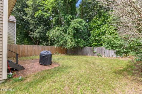 214 Walnut Lane Slingerlands NY 12159