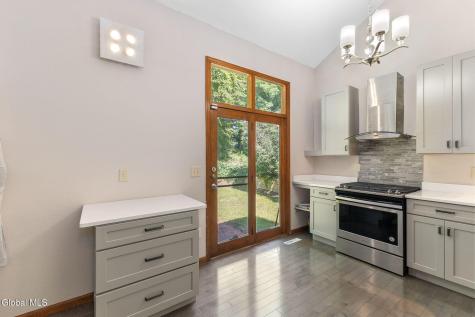 214 Walnut Lane Slingerlands NY 12159