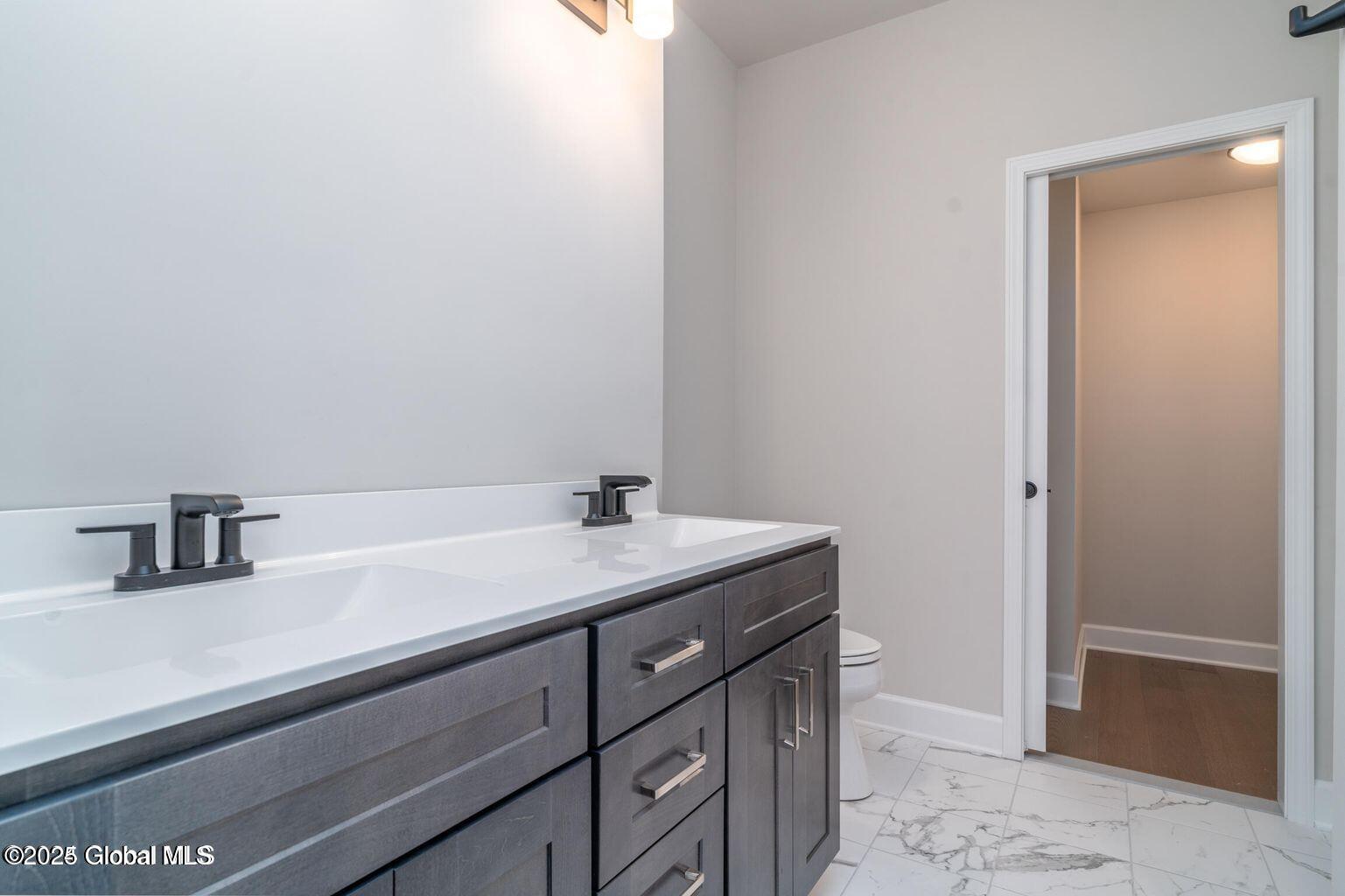 32 Priddle Lane Latham NY 12110