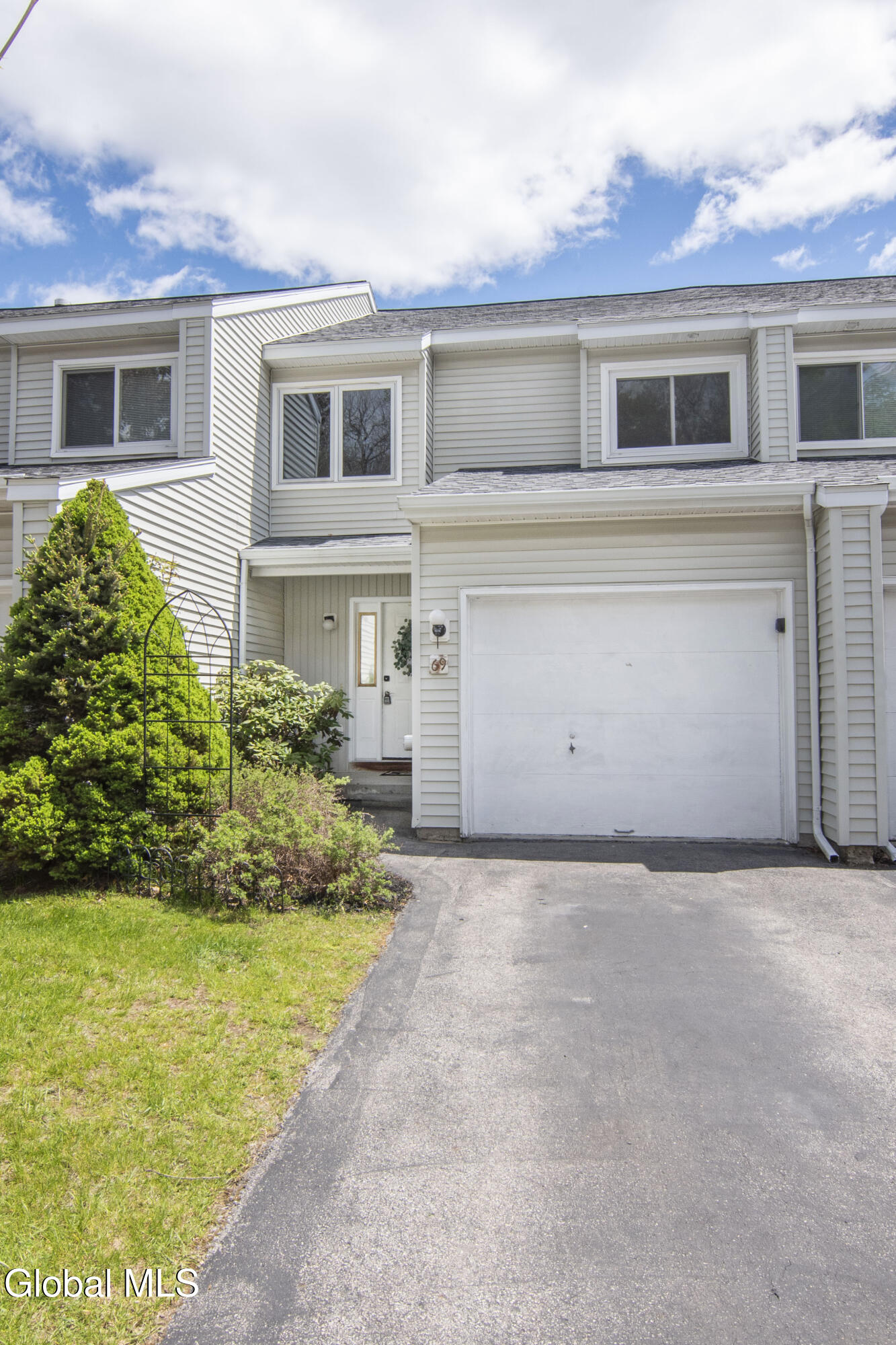 69 Belmont Drive Saratoga Springs NY 12866