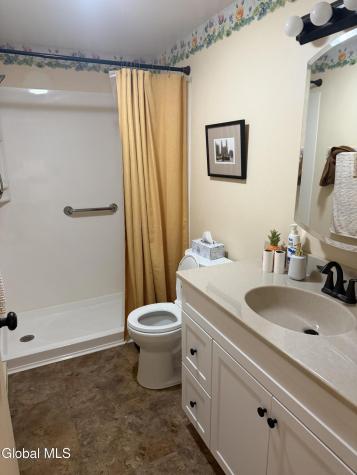 53 Queen Mary Drive Queensbury NY 12804