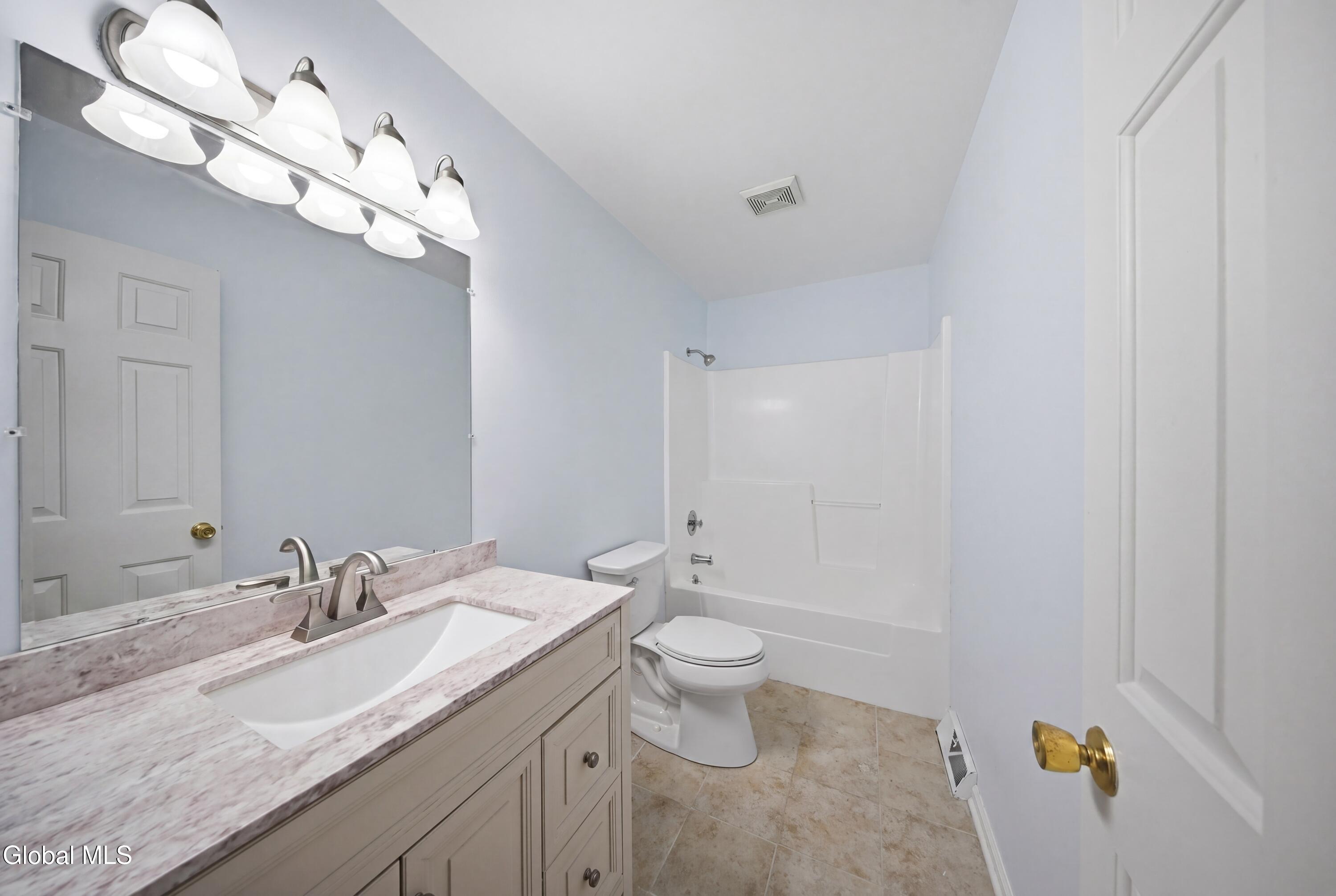 39 Wilan Lane Albany NY 12203