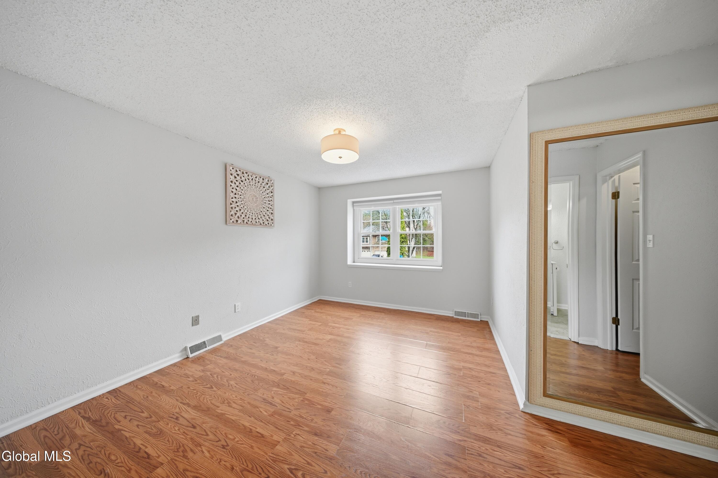 39 Wilan Lane Albany NY 12203