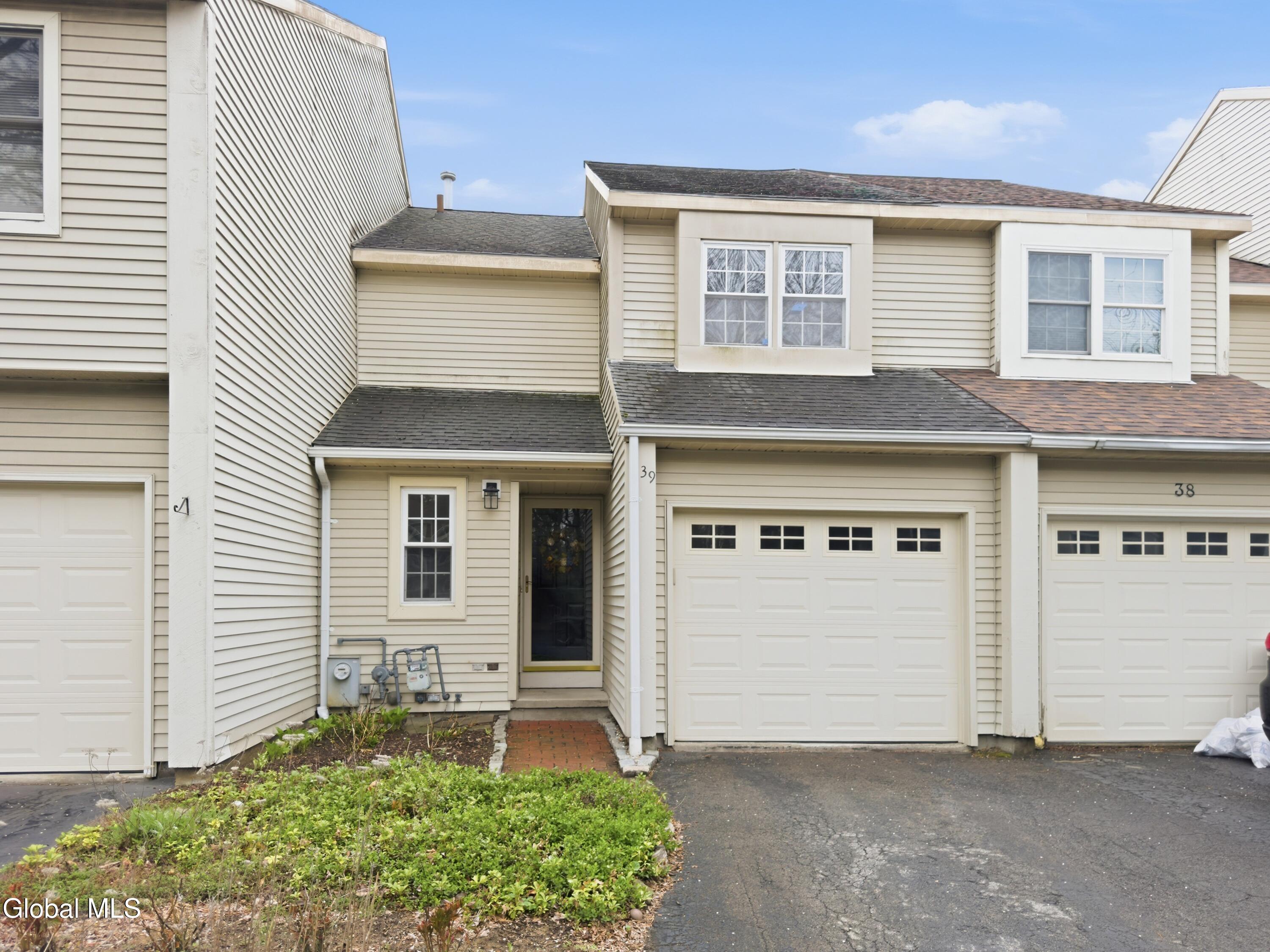 39 Wilan Lane Albany NY 12203