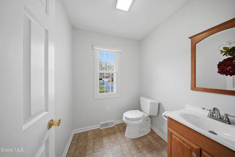 39 Wilan Lane Albany NY 12203