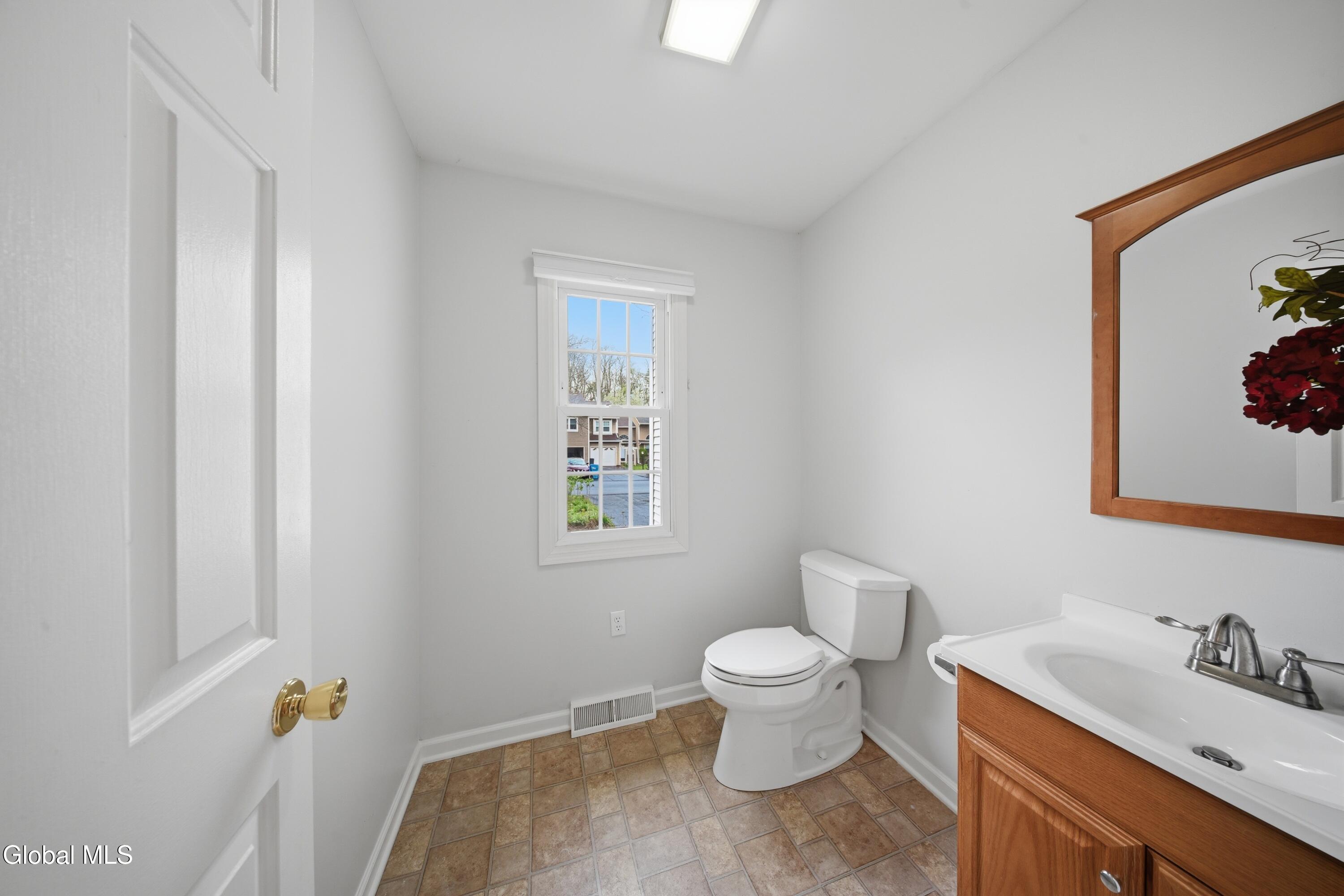 39 Wilan Lane Albany NY 12203
