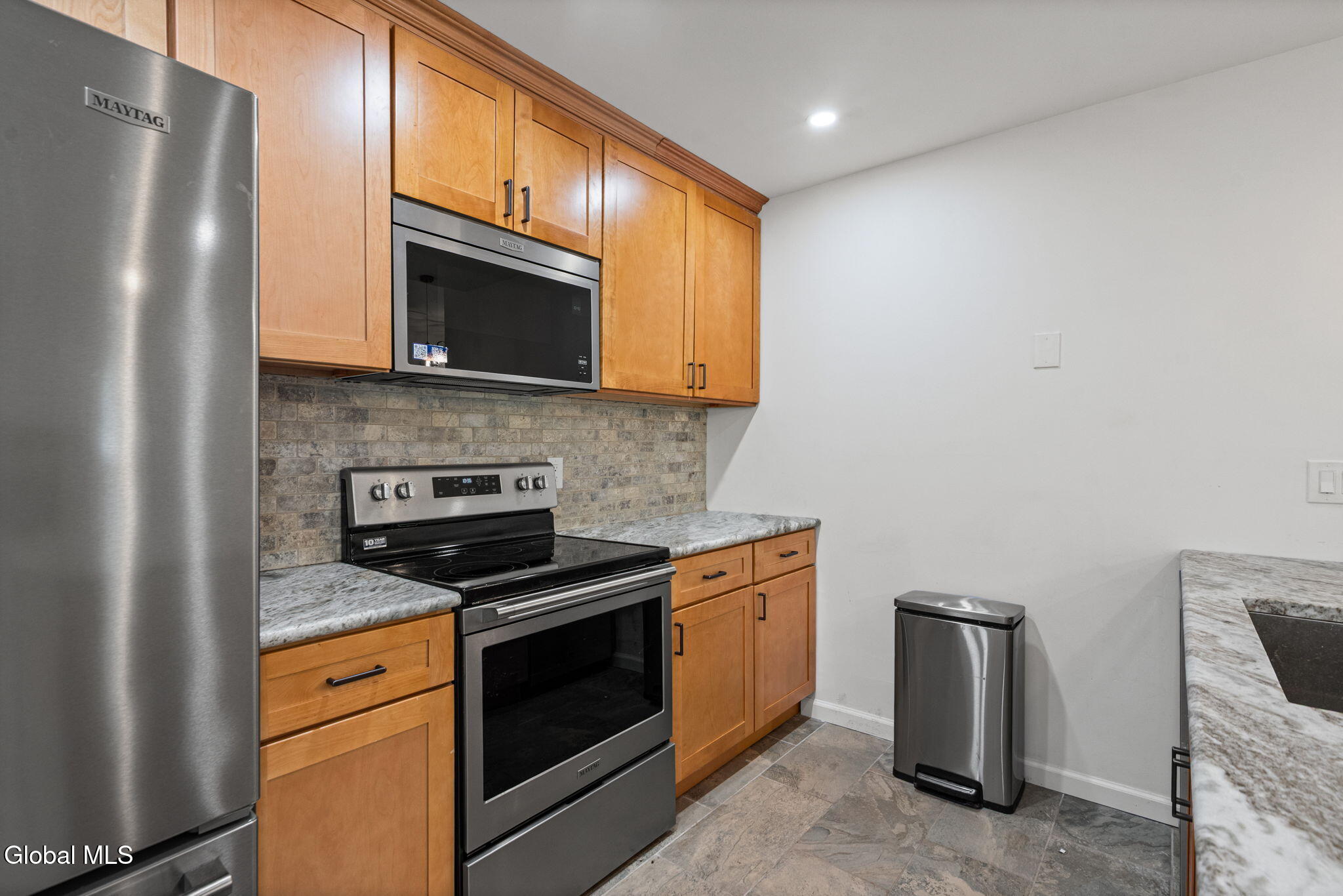 413 Hampton Place Boulevard Troy NY 12180