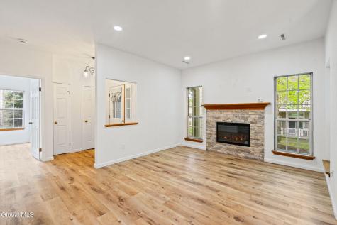 413 Hampton Place Boulevard Troy NY 12180