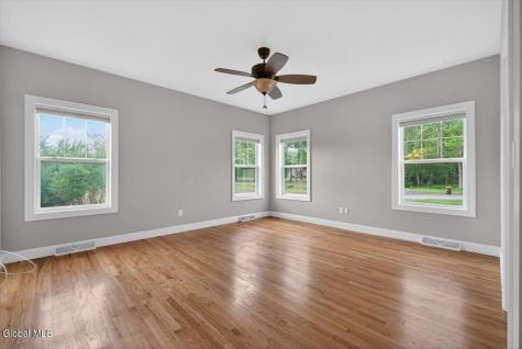 92 Lorenzo Drive Troy NY 12180