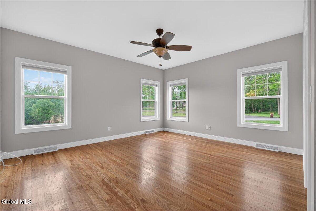 92 Lorenzo Drive Troy NY 12180
