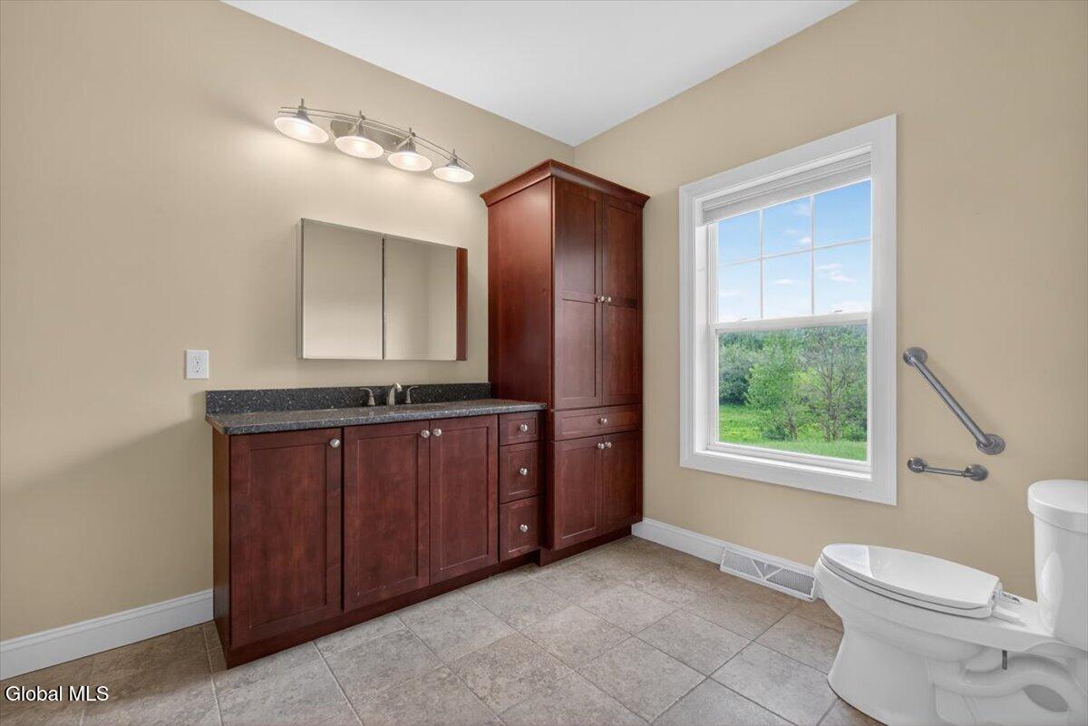 92 Lorenzo Drive Troy NY 12180
