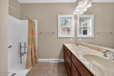 92 Lorenzo Drive Troy NY 12180