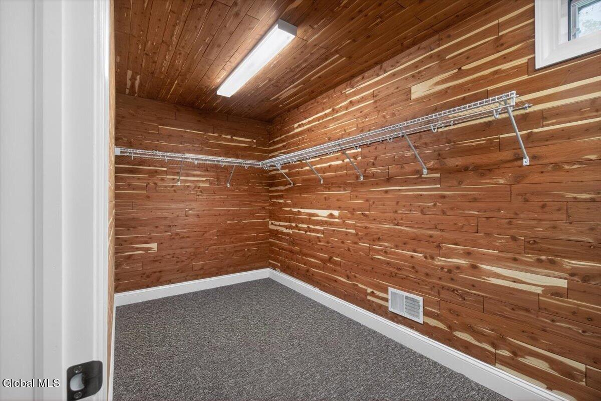 92 Lorenzo Drive Troy NY 12180