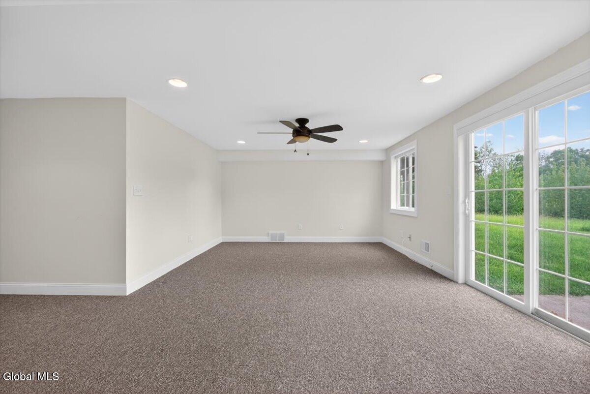 92 Lorenzo Drive Troy NY 12180