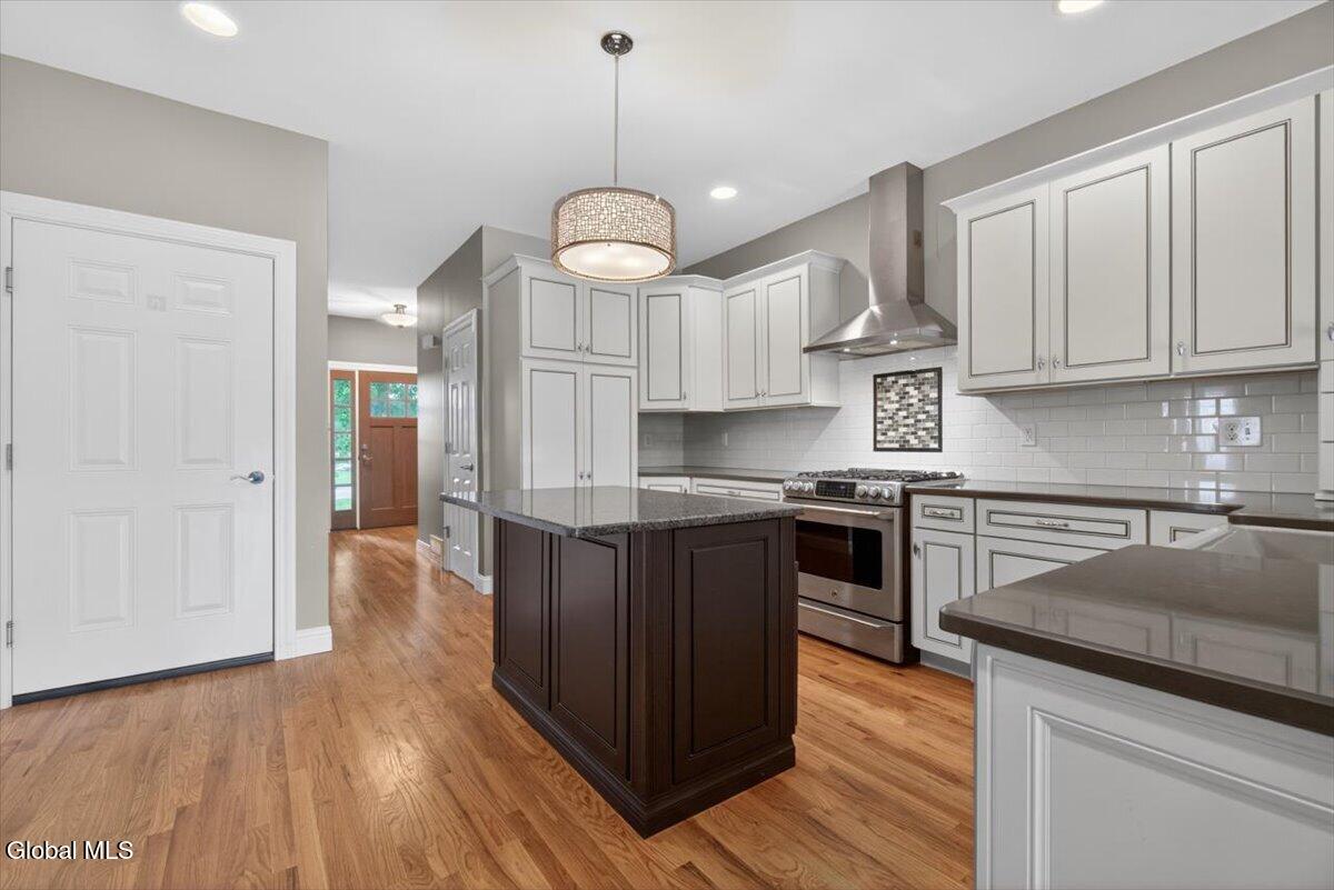 92 Lorenzo Drive Troy NY 12180