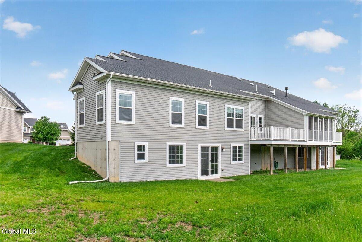 92 Lorenzo Drive Troy NY 12180
