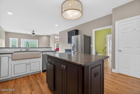 92 Lorenzo Drive Troy NY 12180