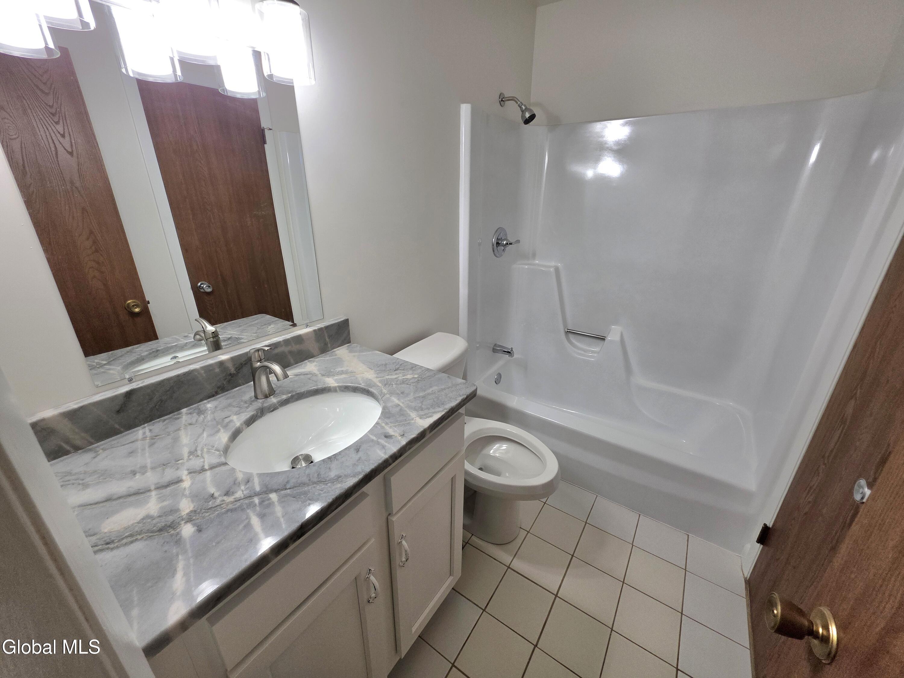 32 Old Coach Road Clifton Park NY 12065
