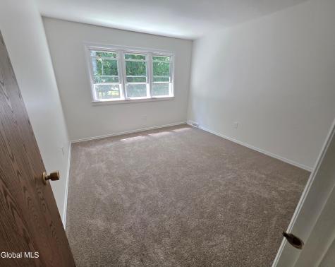 32 Old Coach Road Clifton Park NY 12065