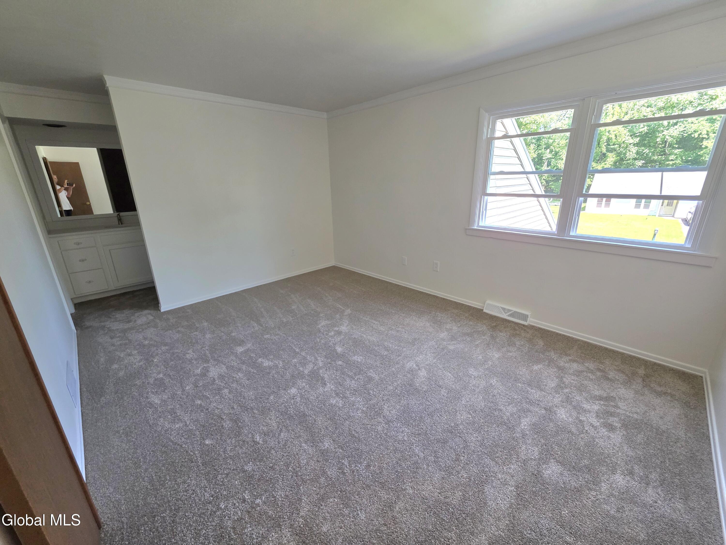 32 Old Coach Road Clifton Park NY 12065