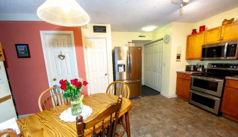 92 Commonwealth Drive Glenmont NY 12077