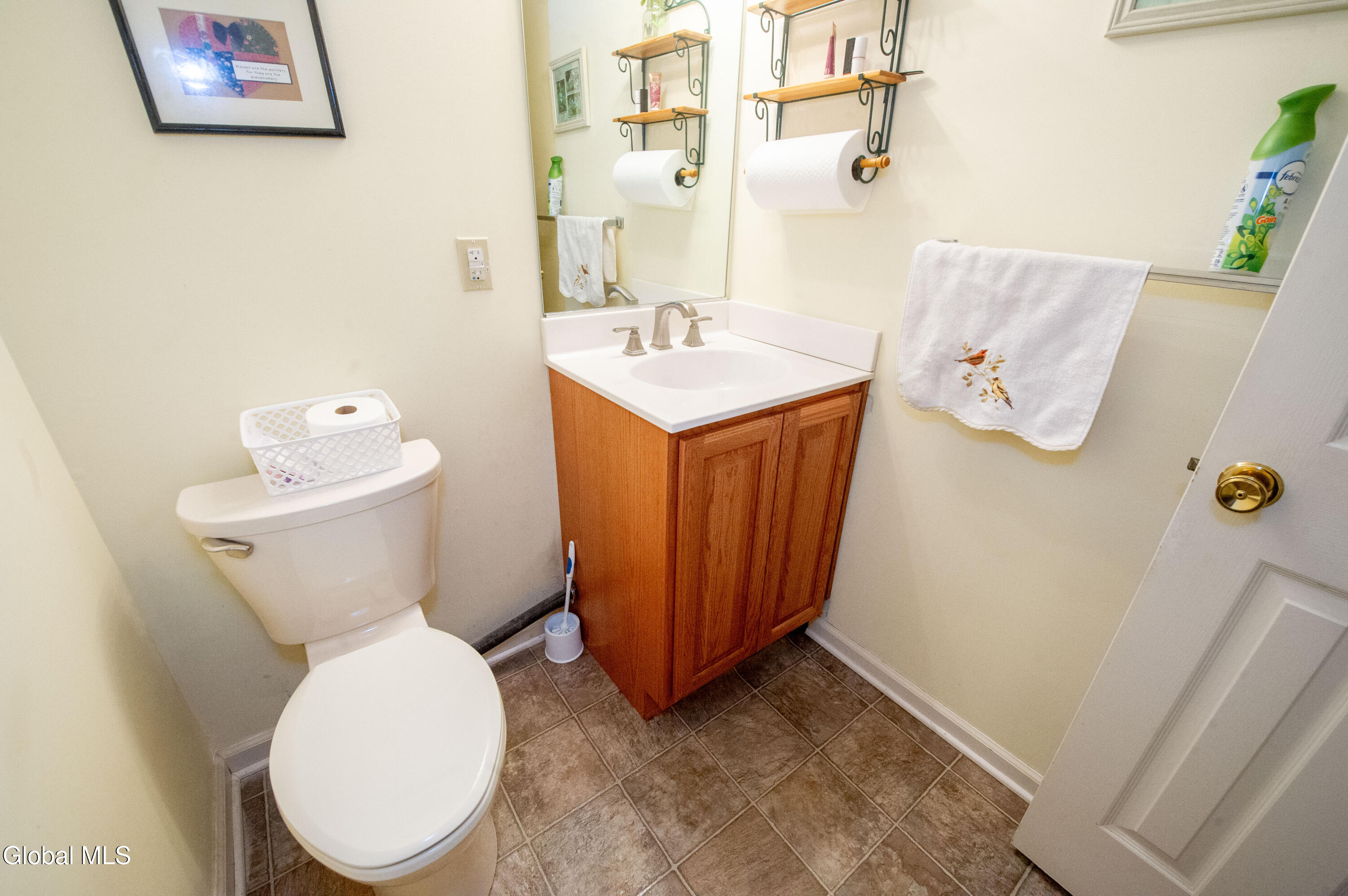 92 Commonwealth Drive Glenmont NY 12077