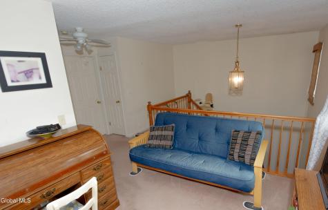 92 Commonwealth Drive Glenmont NY 12077