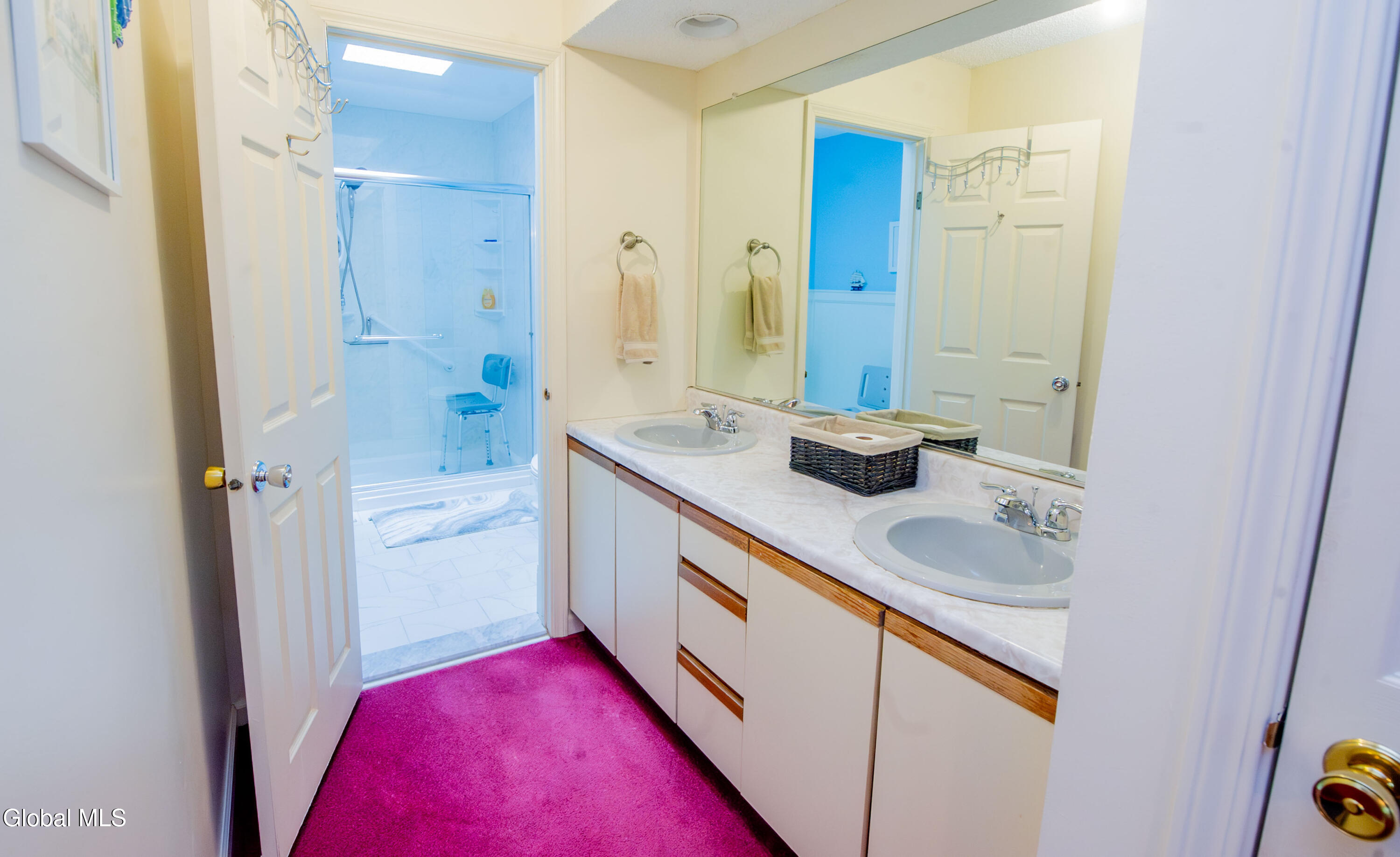 92 Commonwealth Drive Glenmont NY 12077