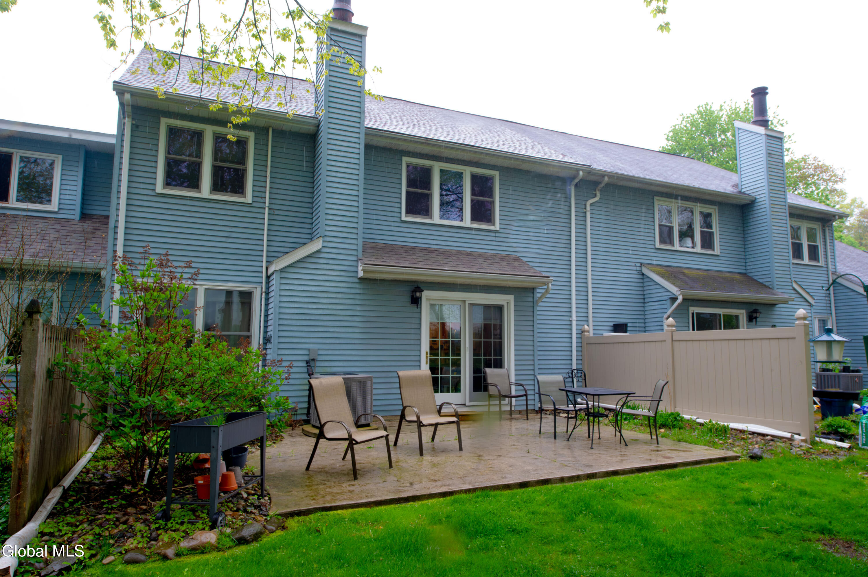 92 Commonwealth Drive Glenmont NY 12077