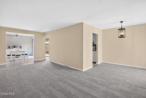 901 Huntington Court East Greenbush NY 12061