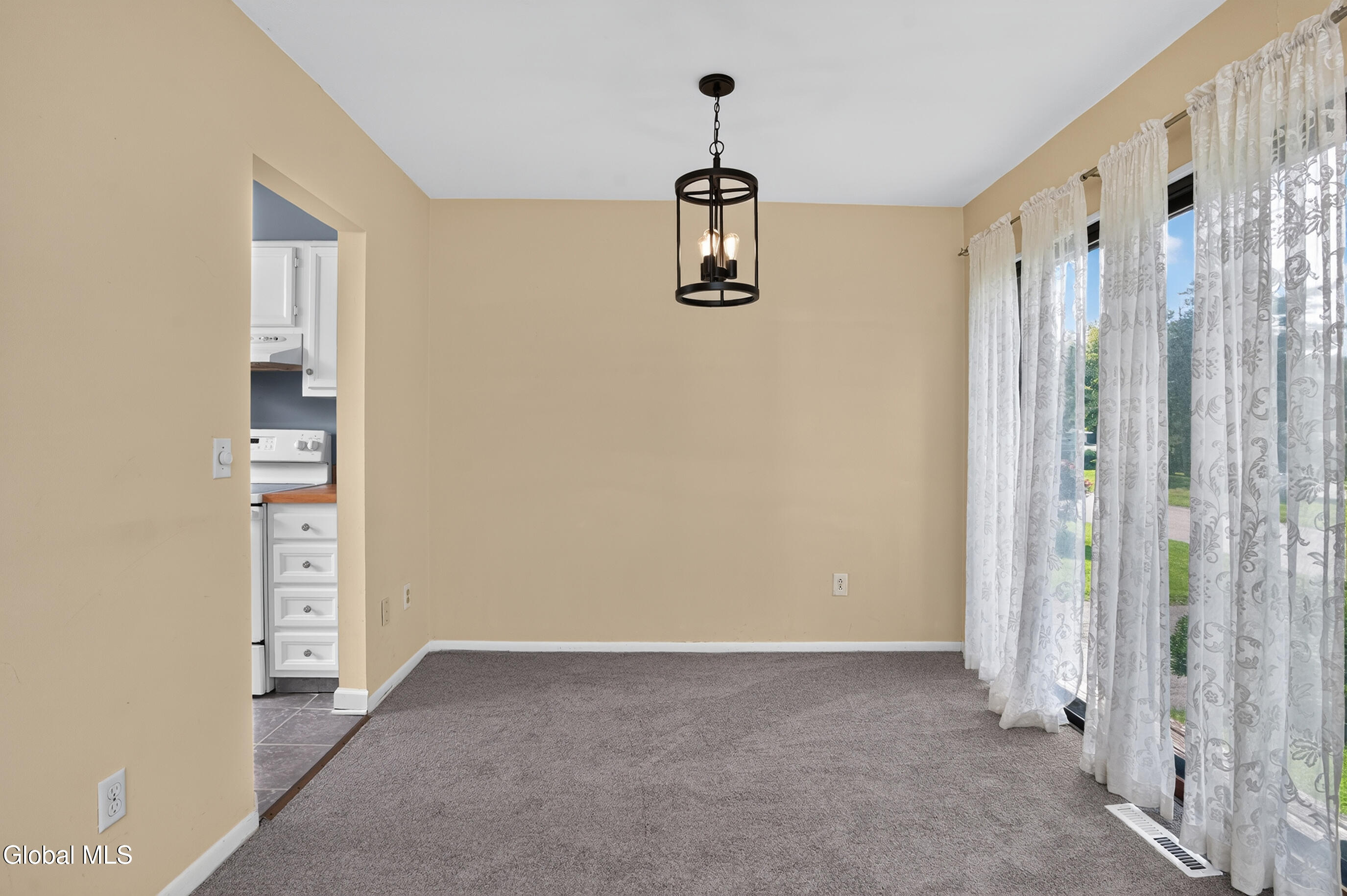 901 Huntington Court East Greenbush NY 12061