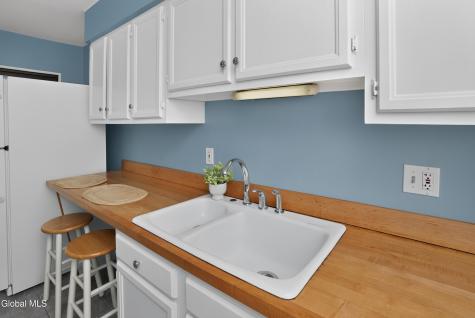 901 Huntington Court East Greenbush NY 12061