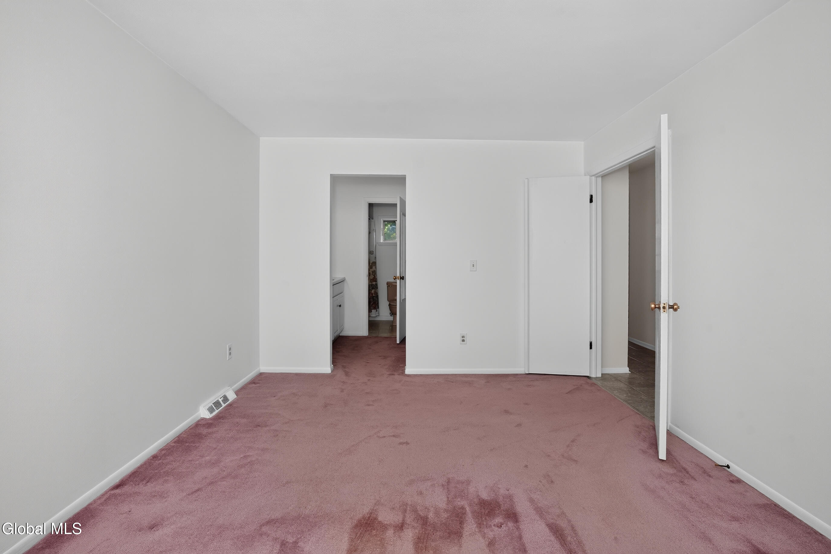 901 Huntington Court East Greenbush NY 12061