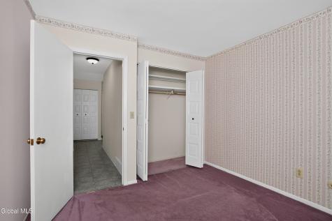 901 Huntington Court East Greenbush NY 12061