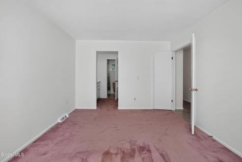 901 Huntington Court East Greenbush NY 12061