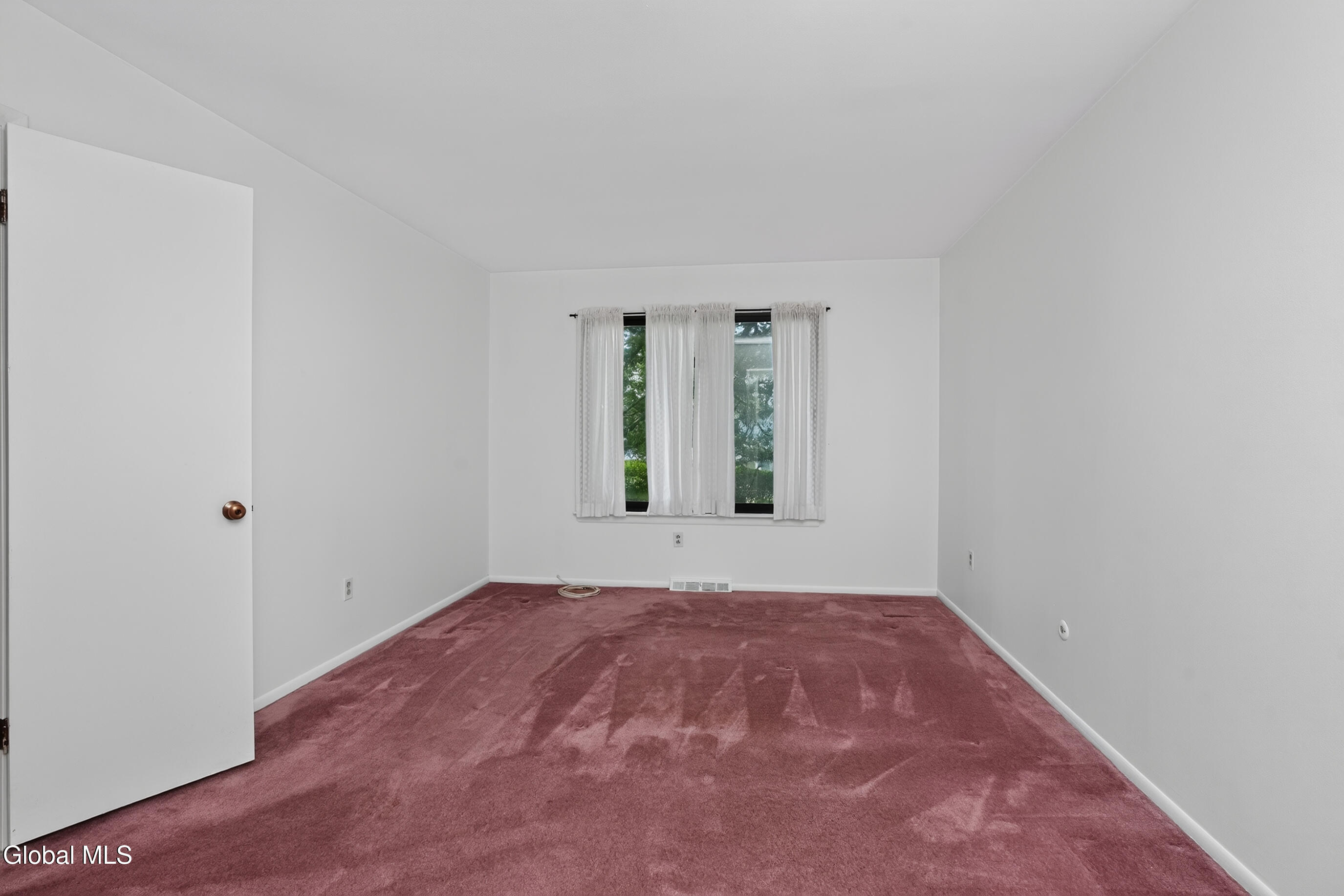 901 Huntington Court East Greenbush NY 12061