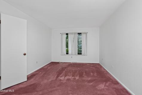 901 Huntington Court East Greenbush NY 12061