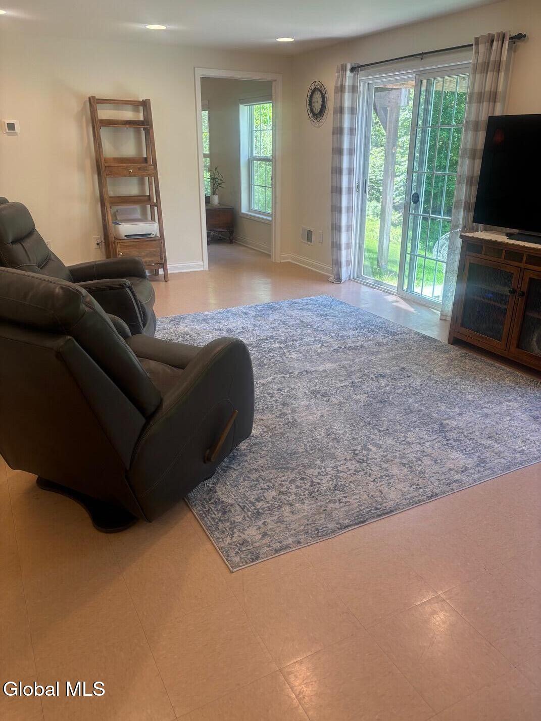 701 Royale Court Troy NY 12180