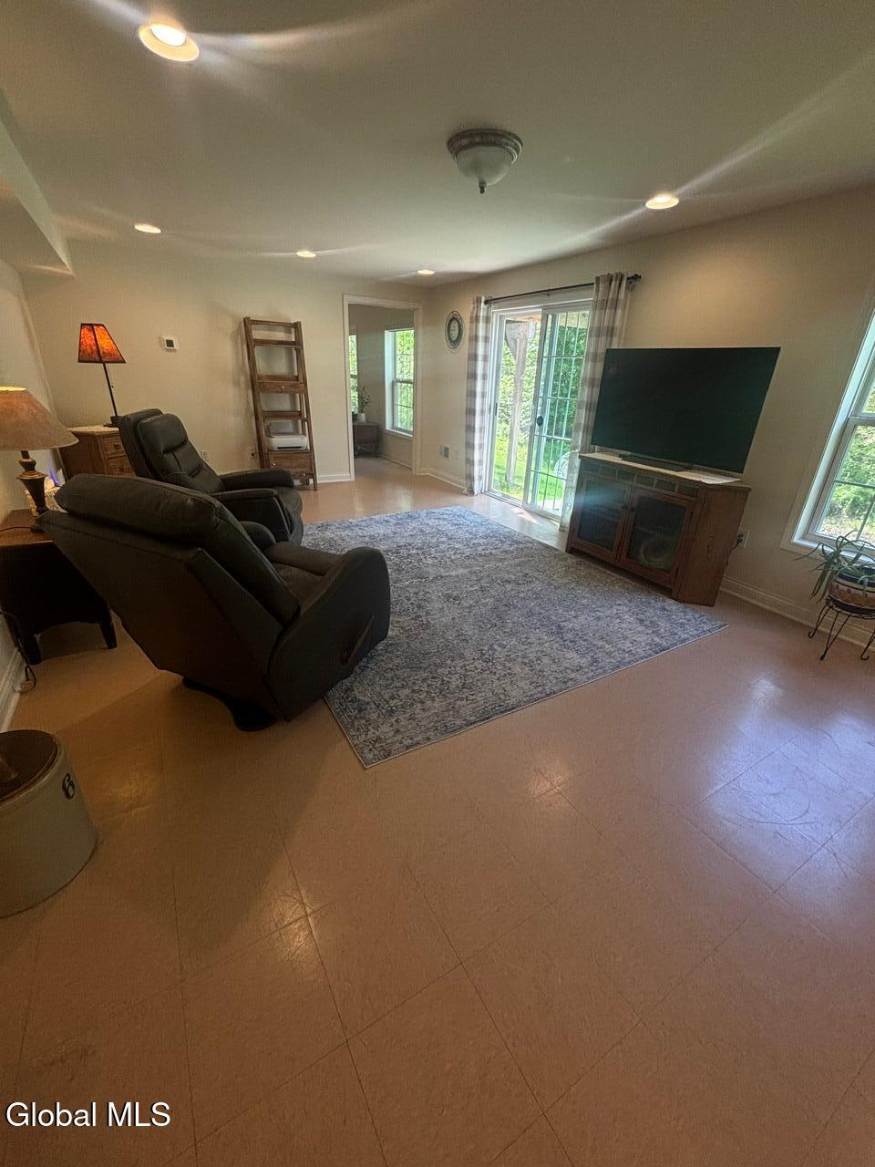 701 Royale Court Troy NY 12180