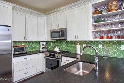 3 Canterbury Lane Delmar NY 12054