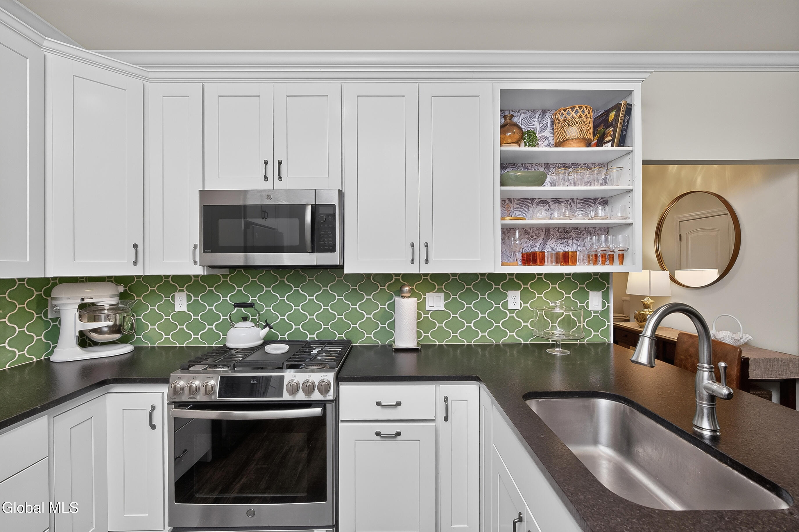 3 Canterbury Lane Delmar NY 12054