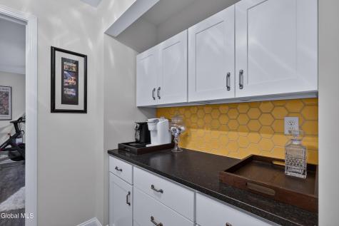 3 Canterbury Lane Delmar NY 12054
