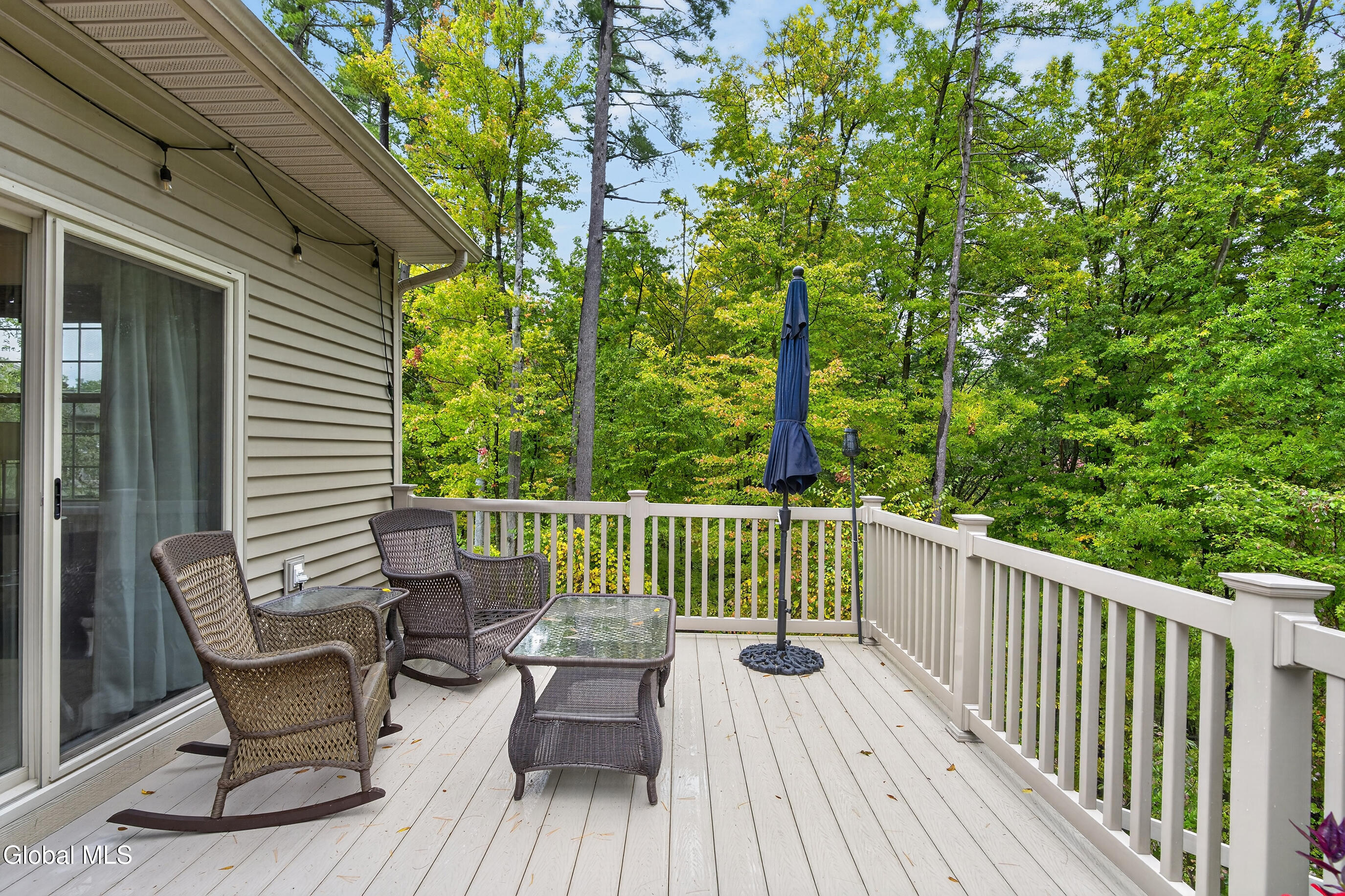 3 Canterbury Lane Delmar NY 12054