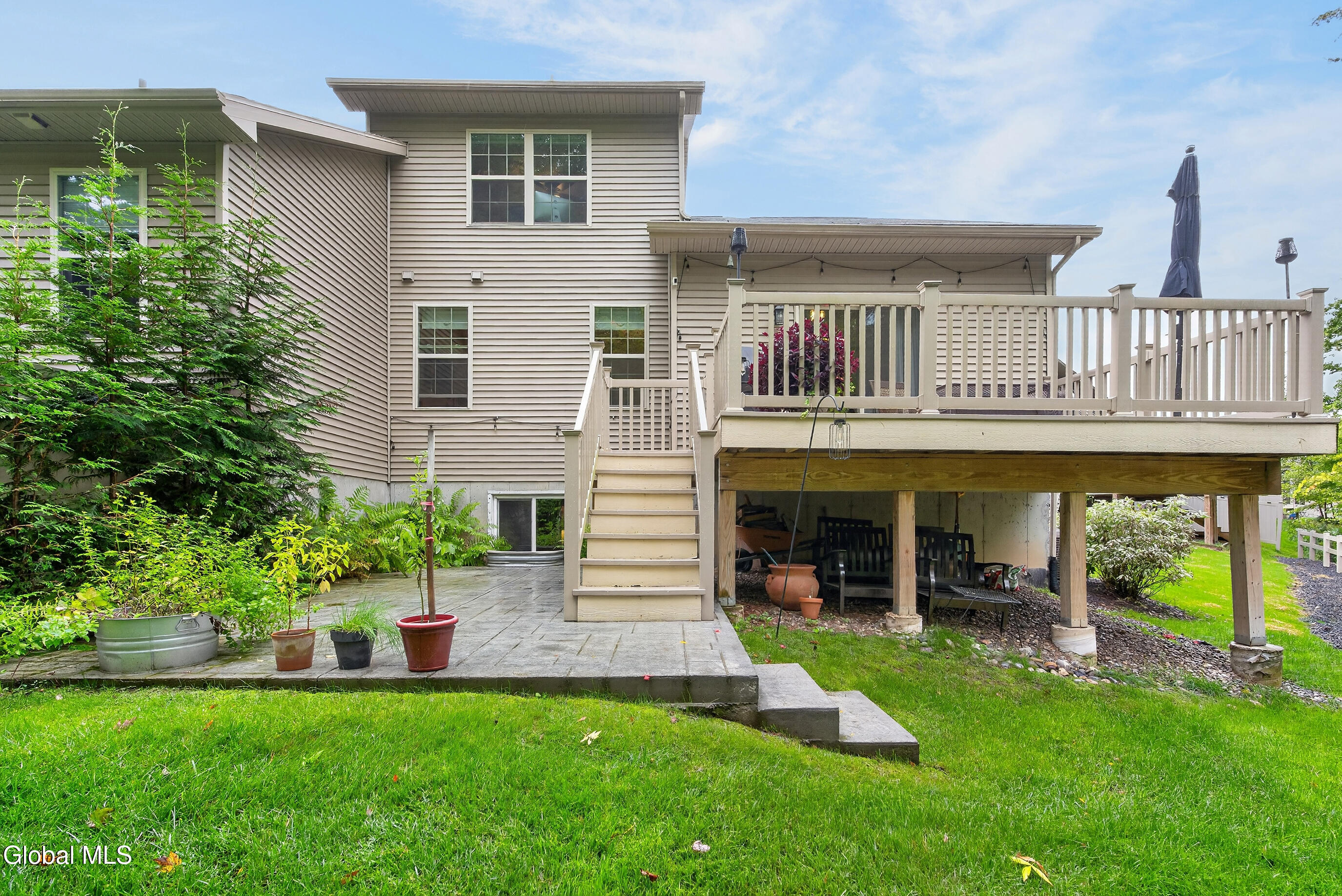 3 Canterbury Lane Delmar NY 12054