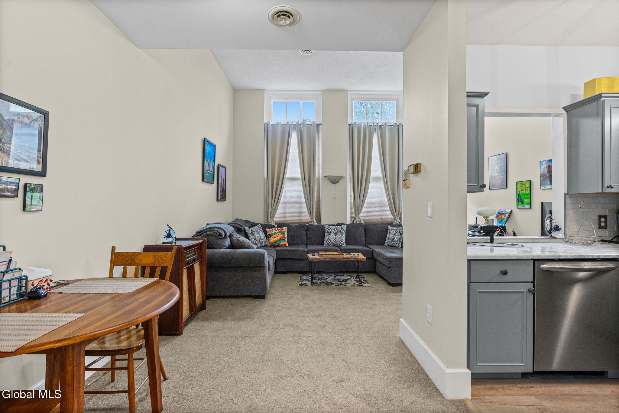 137 Front Street Schenectady NY 12305
