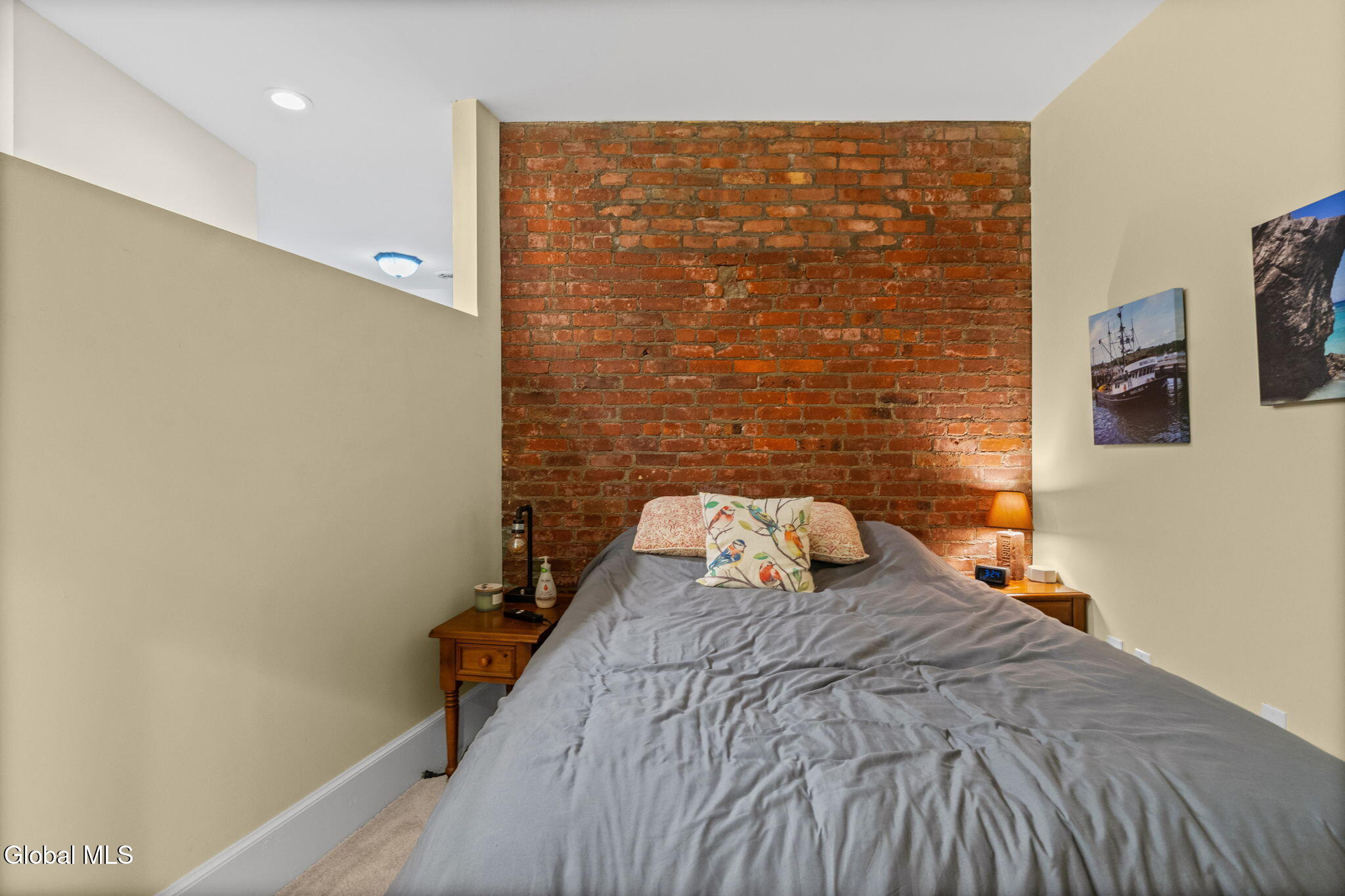 137 Front Street Schenectady NY 12305