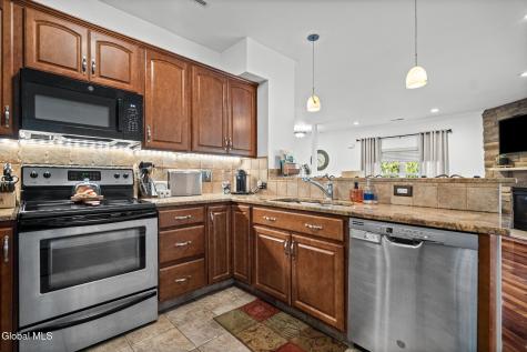 102 Worthington Terrace Wynantskill NY 12198