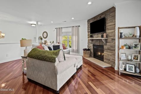 102 Worthington Terrace Wynantskill NY 12198